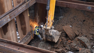Tarjeta Informativa 20260524-1 : SEGIAGUA trabaja 24/7 en reparación de colector dañado en Iztapalapa